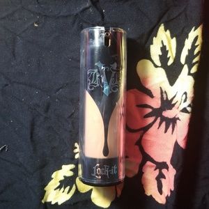 Kate Von D Lockit Foundation